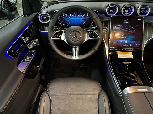 New 2026 Mercedes-Benz GLC 300 4MATIC image 44