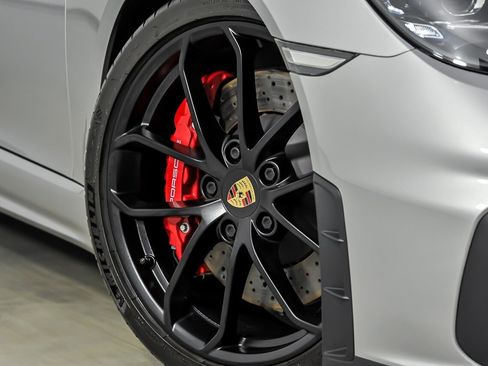 Used 2022 Porsche 718 Boxster Spyder RWD image 4
