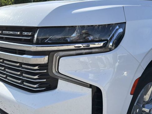 Used 2023 Chevrolet Suburban Premier AWD/4WD image 4