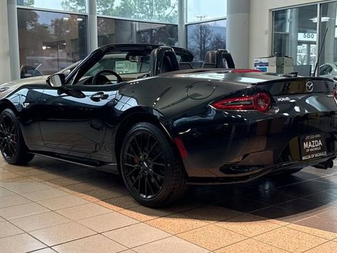 New 2025 MAZDA MX-5 Miata Club w/ Brembo/BBS Recaro Package image 6