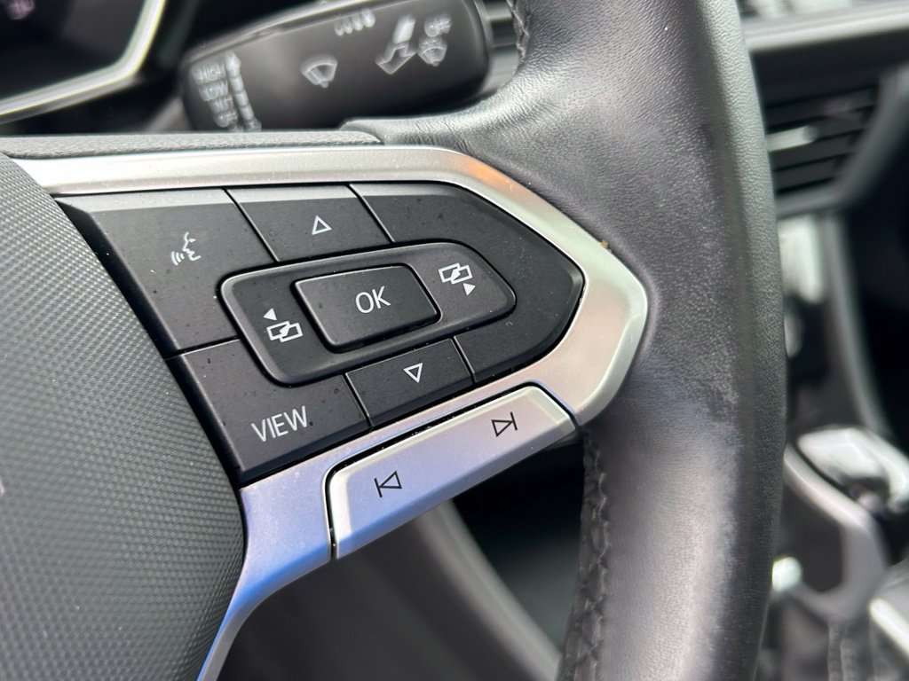 Used 2023 Volkswagen Jetta SE w/ Panoramic Sunroof Package FWD image 21