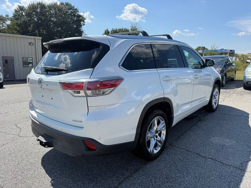 Used 2015 Toyota Highlander Limited FWD image 7