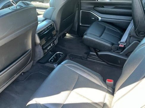 Used 2024 Jeep Grand Wagoneer L 4WD image 5