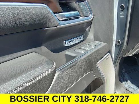 Certified 2024 GMC Sierra 1500 Denali AWD/4WD image 24