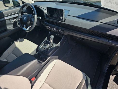Used 2025 Honda CR-V EX image 11
