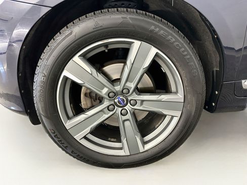 Used 2017 Volvo XC60 T6 Dynamic w/ Preferred Option Package AWD/4WD image 37