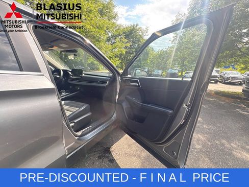 Used 2022 Mitsubishi Outlander SE AWD/4WD image 30