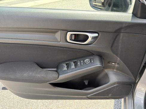 Used 2024 Honda Civic Sport image 19