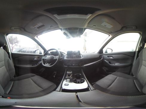 Used 2025 Nissan Rogue SV image 44