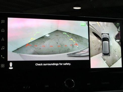 New 2025 Mitsubishi Outlander SE image 13