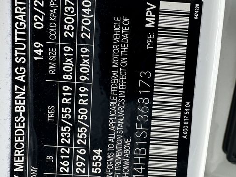 Used 2025 Mercedes-Benz GLC 300 4MATIC image 34