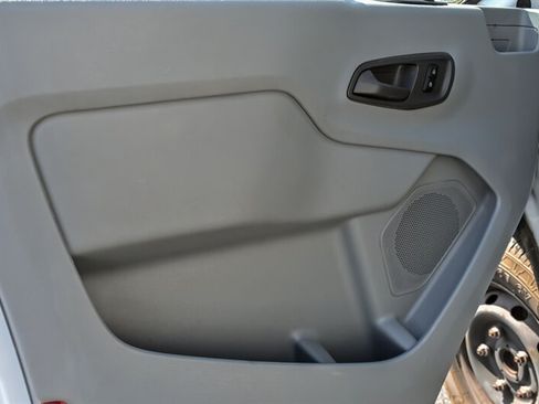 Used 2016 Ford Transit 150 XLT RWD image 8