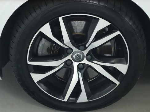 Used 2022 Volvo S60 T8 R-Design Expression AWD/4WD image 36
