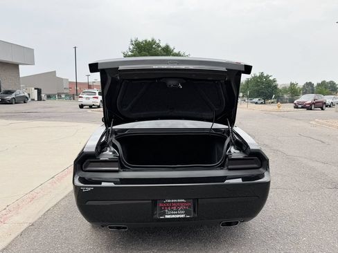 Used 2012 Dodge Challenger SRT8 RWD image 8