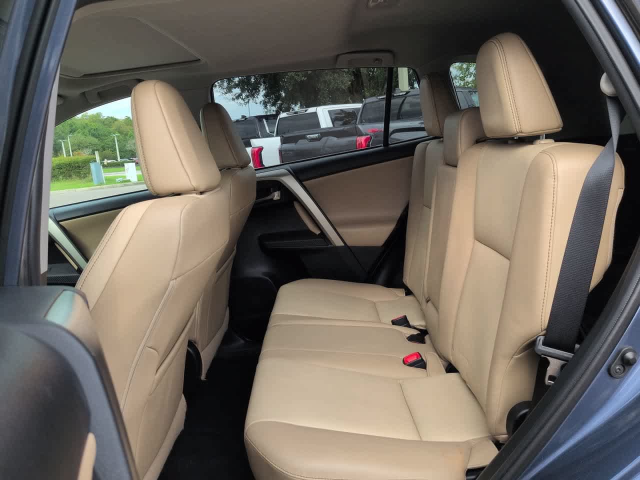 Used 2014 Toyota RAV4 Limited w/ Technology Package FWD image 13