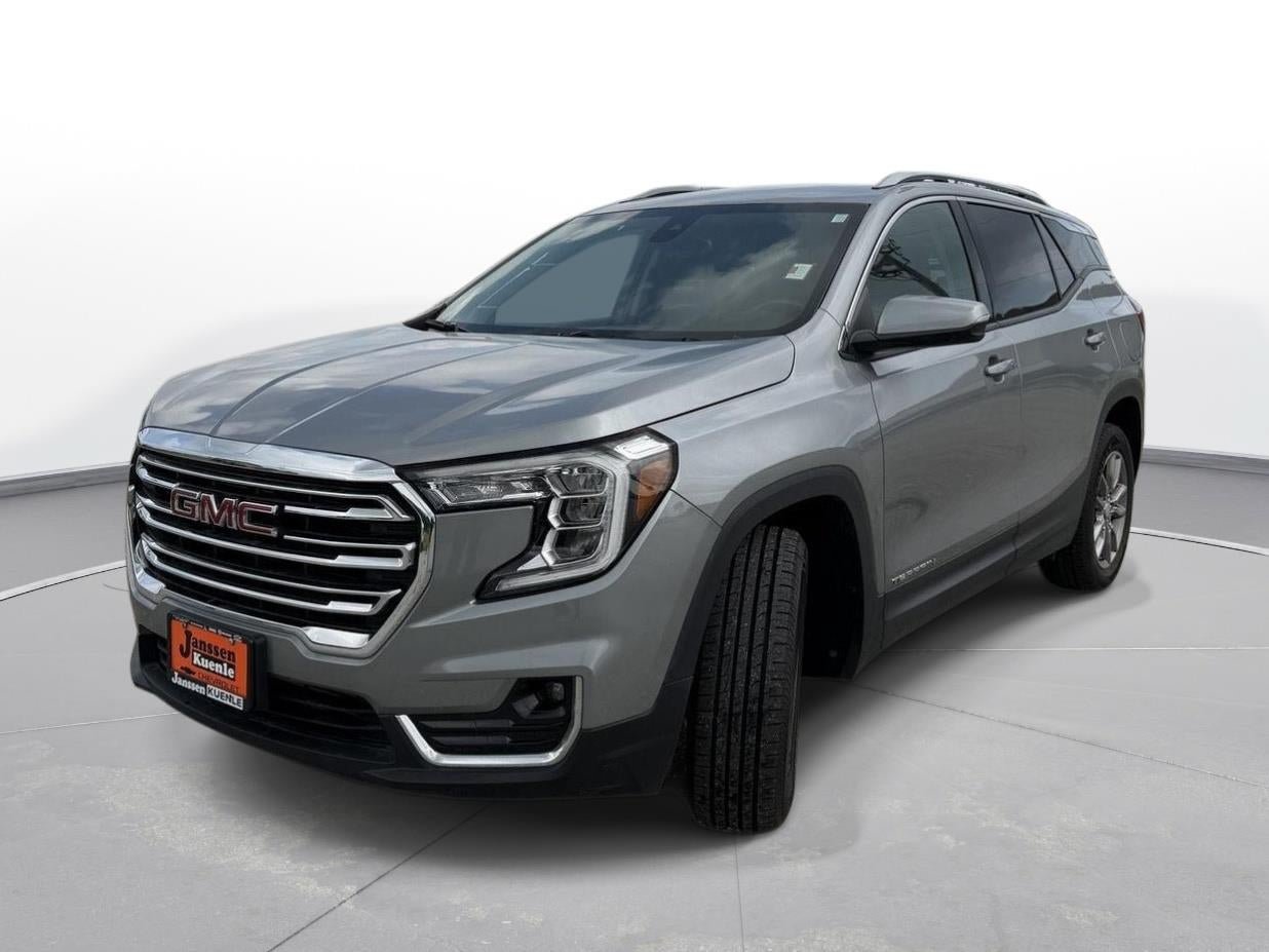 Used 2024 GMC Terrain SLT AWD/4WD image 1
