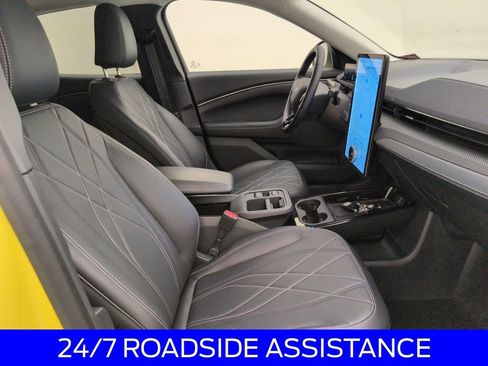Used 2025 Ford Mustang Mach-E Select image 15