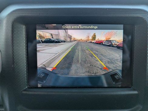 Used 2022 Jeep Gladiator Willys image 24