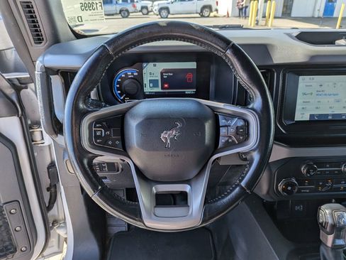 Used 2022 Ford Bronco Black Diamond image 18