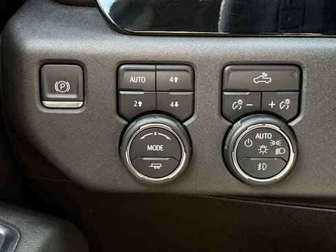 Used 2023 Chevrolet Silverado 1500 RST AWD/4WD image 33