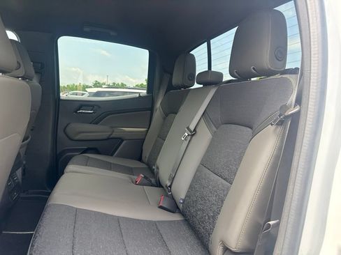 Used 2024 Chevrolet Colorado ZR2 w/ Safety Package AWD/4WD image 16