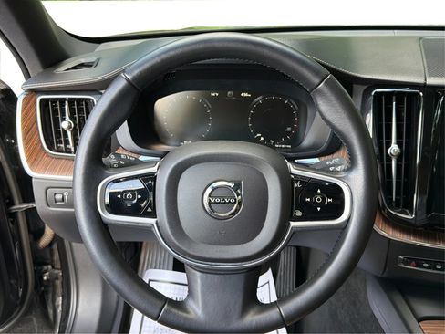 Used 2019 Volvo XC60 T5 Inscription AWD/4WD image 21