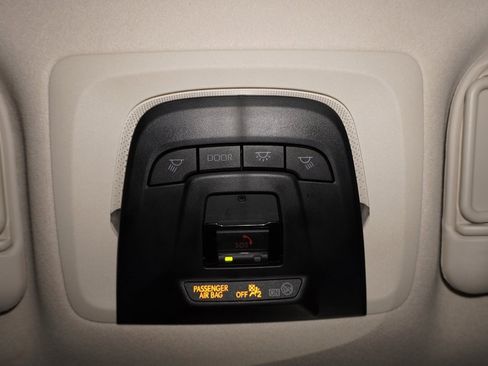 Certified 2025 Toyota Corolla LE image 15