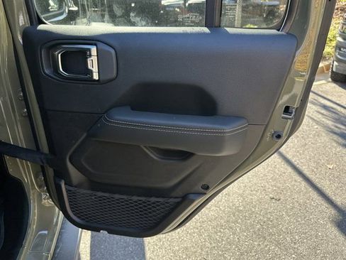 New 2025 Jeep Wrangler Unlimited Rubicon 392 image 16