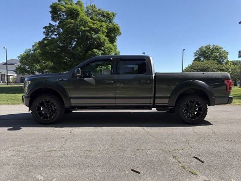 Used 2017 Ford F150 XLT w/ Equipment Group 302A Luxury AWD/4WD image 7