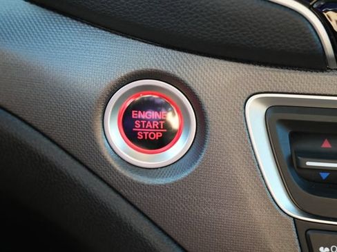 Used 2025 Honda Ridgeline Sport image 28