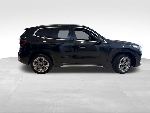 Used 2025 BMW X1 xDrive28i image 9