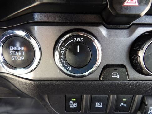Used 2023 Toyota Tacoma TRD Off-Road w/ Technology Package AWD/4WD image 24