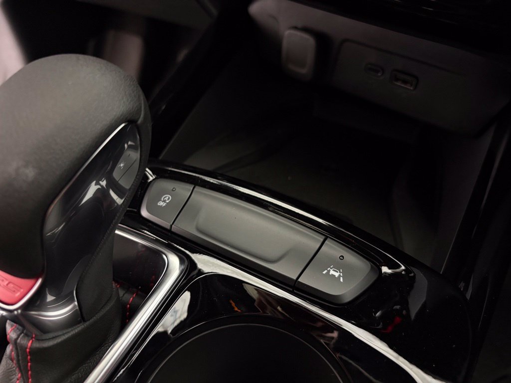 New 2026 Chevrolet Trax RS w/ Sunroof Package FWD image 12