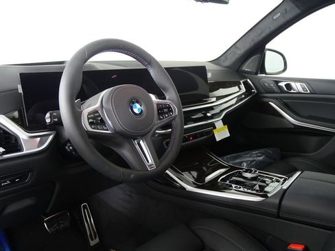 Used 2026 BMW X7 M60i image 13