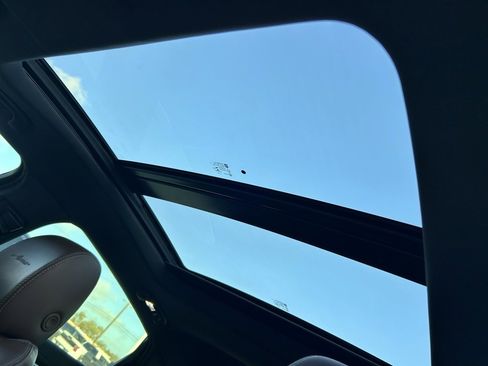 Used 2019 Buick LaCrosse Avenir image 12