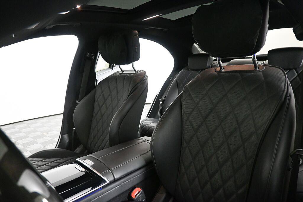 Certified 2025 Mercedes-Benz S 580 4MATIC Sedan image 5