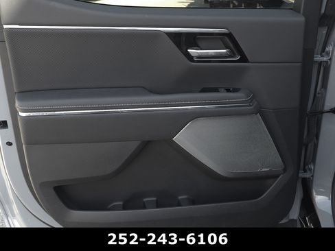 Used 2024 GMC Sierra EV Denali image 36