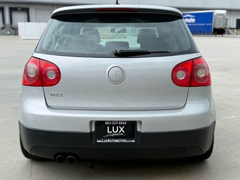 Used 2008 Volkswagen GTI 4-Door image 9