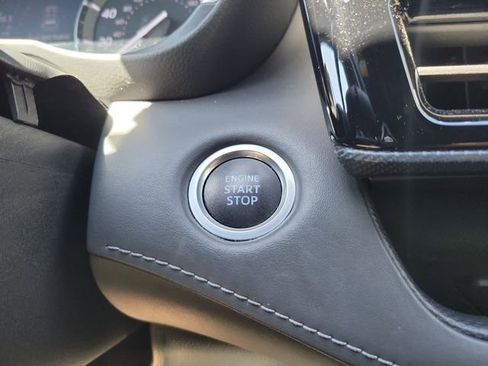 Used 2021 Toyota Highlander XSE image 29