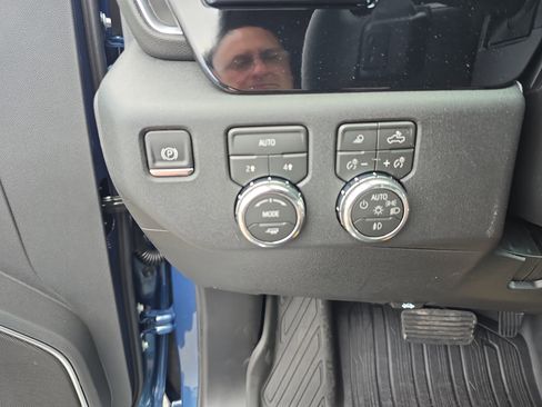 New 2026 GMC Sierra 1500 Elevation w/ Elevation Premium Package image 23