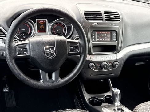 Used 2014 Dodge Journey SXT FWD image 22