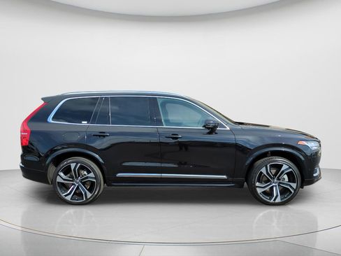 Used 2024 Volvo XC90 B6 Ultimate w/ Protection Package Premier image 4