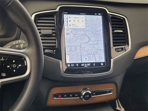 Certified 2025 Volvo XC90 B6 Ultra image 27