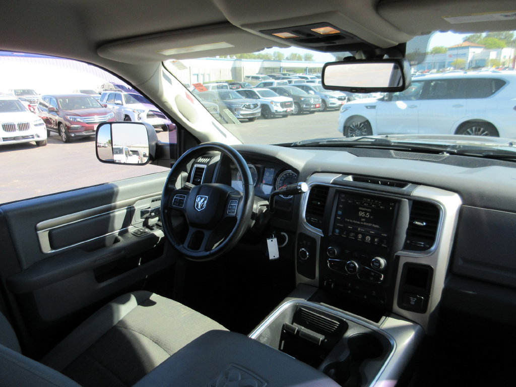 Used 2016 RAM 2500 Big Horn w/ Black Appearance Group AWD/4WD image 25