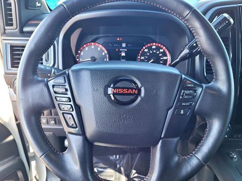 Used 2021 Nissan Titan PRO-4X w/ Pro-4x Convenience Package AWD/4WD image 25