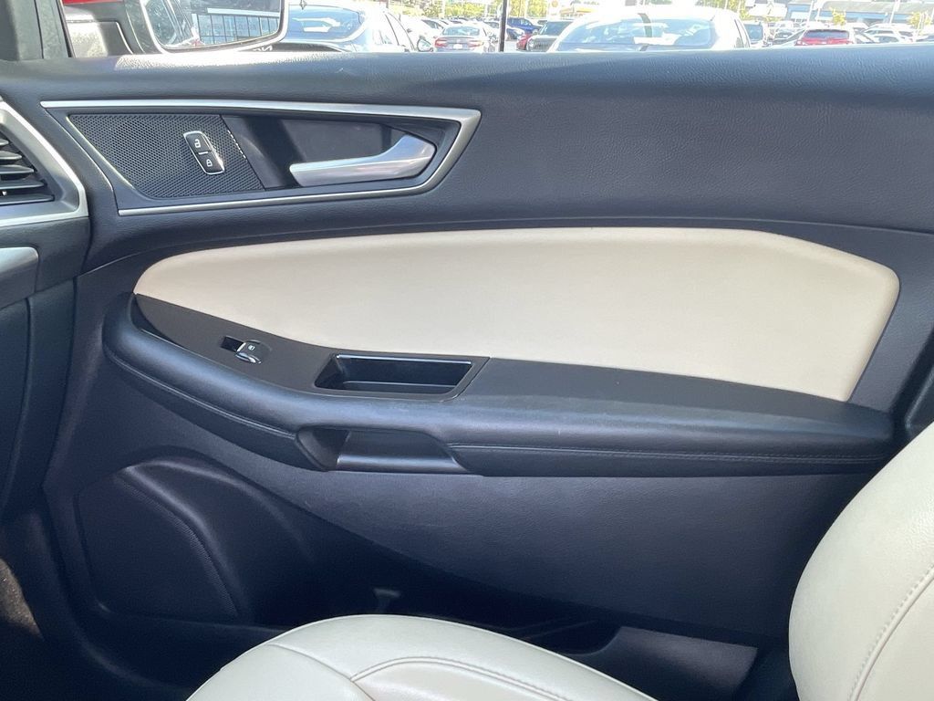 Used 2020 Ford Edge SEL w/ Convenience Package AWD/4WD image 21