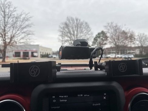 Used 2018 Jeep Wrangler Unlimited Rubicon w/ Safety Group AWD/4WD image 38