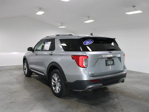 Used 2023 Ford Explorer Limited image 7