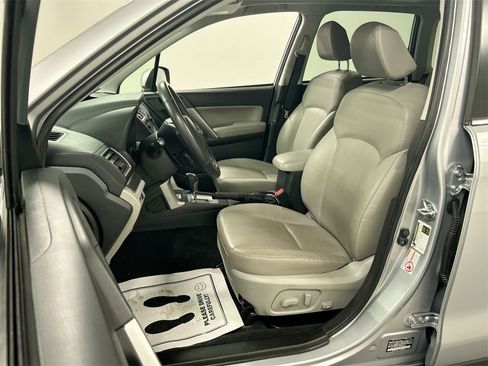 Used 2016 Subaru Forester 2.5i Limited image 9