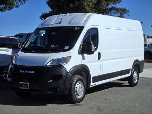 Used 2023 RAM ProMaster 2500 image 8